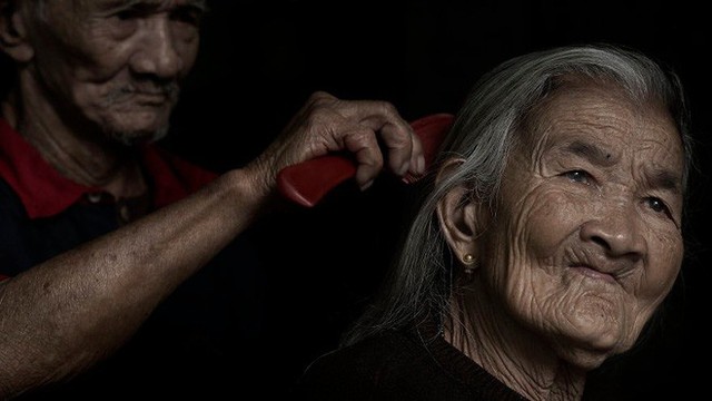 Được hỏi “tình yêu là gì”, nhiếp ảnh gia người Việt và đồng nghiệp liền đáp lại bằng loạt ảnh ấn tượng - Ảnh 10. Được hỏi “tình yêu là gì”, nhiếp ảnh gia người Việt và đồng nghiệp liền đáp lại bằng loạt ảnh ấn tượng - Ảnh 10.