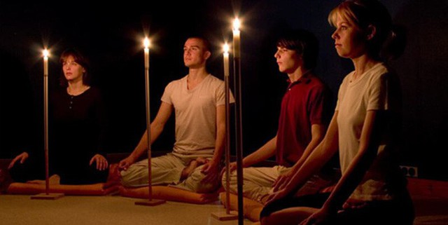 Yoga trị liệu: Thiền nến là một trong những cách giúp bạn giải tỏa căng thẳng - Ảnh 5.