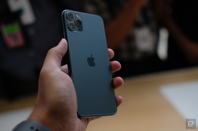apple, iphone 11 - So sánh iPhone 11 với các điện thoại Android cao cấp nhất - photo apple, iphone 11 - photo 4 1568185170553868478387 - So sánh iPhone 11 với các điện thoại Android cao cấp nhất