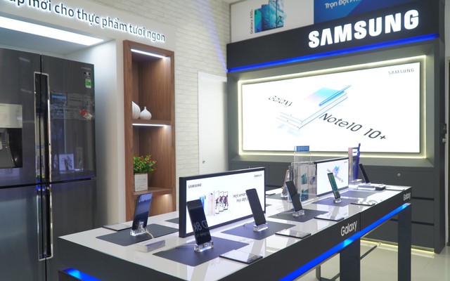 Samsung hợp tác với các nhà phân phối mở một loạt cửa hàng Brand Shop Samsung hợp tác với các nhà phân phối mở một loạt cửa hàng Brand Shop