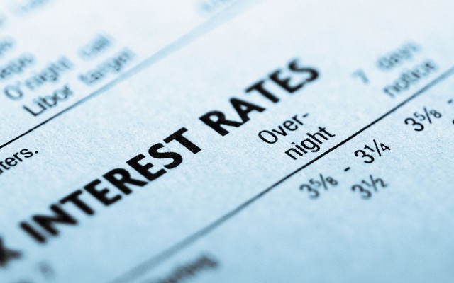 Ngân hàng nhà nước hạ lãi suất tác động ra sao đến nền kinh tế?