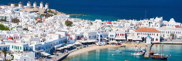 Đảo Mykonos - Thiên đường đốt tiền của giới siêu giàu: ‘Sương sương’ thuê lều nhỏ trên bãi biển thôi cũng ngốn hơn 100 triệu đồng - Ảnh 2.