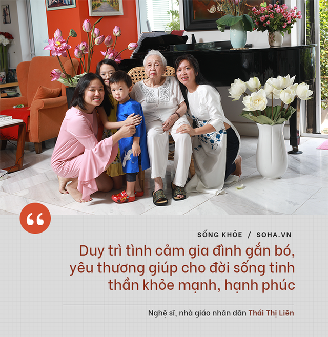  Bí quyết từ ‘người mẹ vĩ đại’ 102 tuổi của NSND Đặng Thái Sơn: Thể dục, thiên nhiên, nước muối... và mỹ phẩm - Ảnh 7.