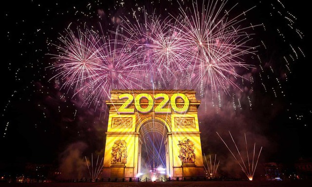Bữa tiệc mừng năm mới 2020 rực rỡ sắc màu trên khắp thể giới - Ảnh 4.