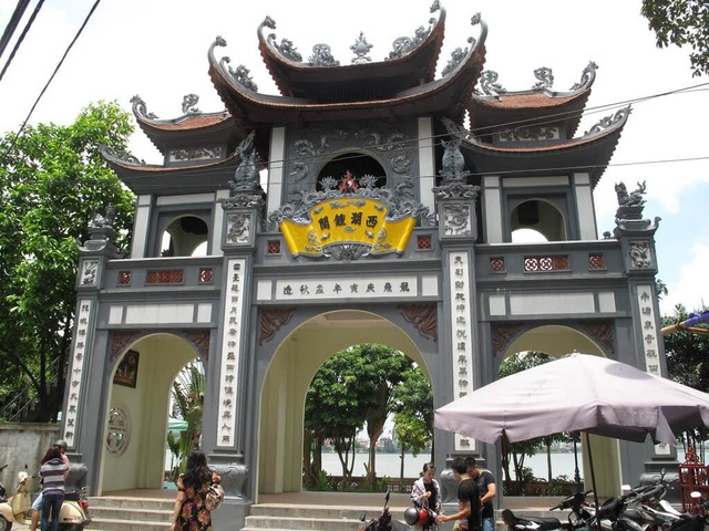 Dành cho FA 2 miền Nam Bắc: Những ngôi chùa cầu duyên nổi tiếng ở Hà Nội và TP. Hồ Chí Minh - Ảnh 4.