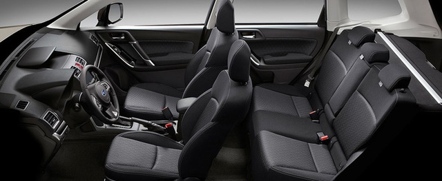  Cận cảnh mẫu ô tô giảm giá mạnh nhất tại Việt Nam năm 2019 - Ảnh 3.