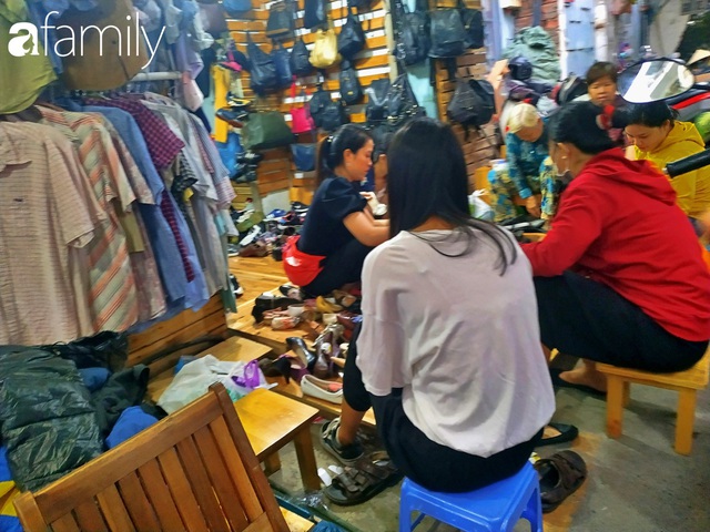 Chợ Bàn Cờ - chợ “lạc đường” kiêm thiên đường đồ si ở Sài Gòn - Ảnh 3.