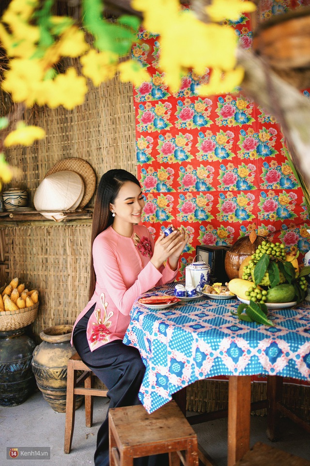 Ăn Tết lớn như chàng trai ở Cần Thơ: Dành 2 tháng cùng gia đình mang xuân về trong con hẻm nhỏ - Ảnh 11.