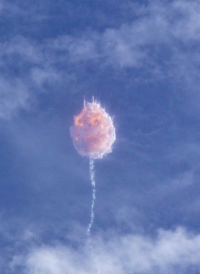 SpaceX và NASA bắn pháo hoa sớm: Tại sao họ vừa cho nổ 50 triệu USD trên trời? - Ảnh 2.