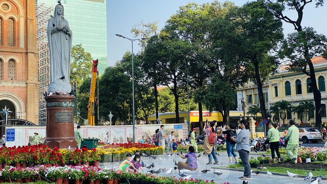 Đường phố Sài Gòn thông thoáng ngày đầu nghỉ Tết Nguyên đán 2020 - Ảnh 7.