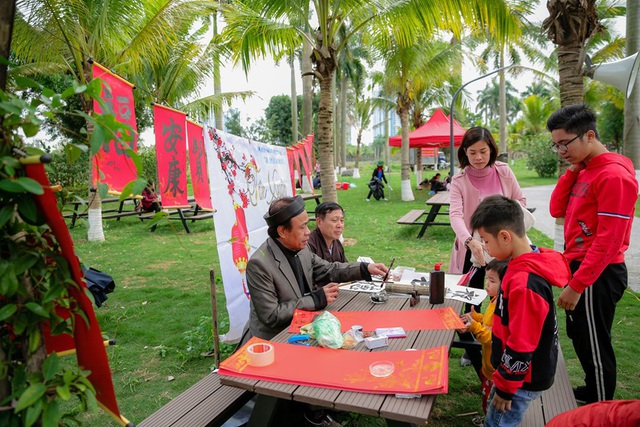 Lễ hội Xuân Ecopark: Điểm “check in” cực chất ngay gần Hà Nội - Ảnh 11.