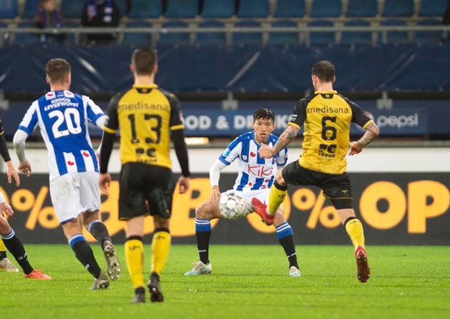  HLV Heerenveen hé lộ lý do sâu xa không để Đoàn Văn Hậu về dự VCK U23 châu Á - Ảnh 1.