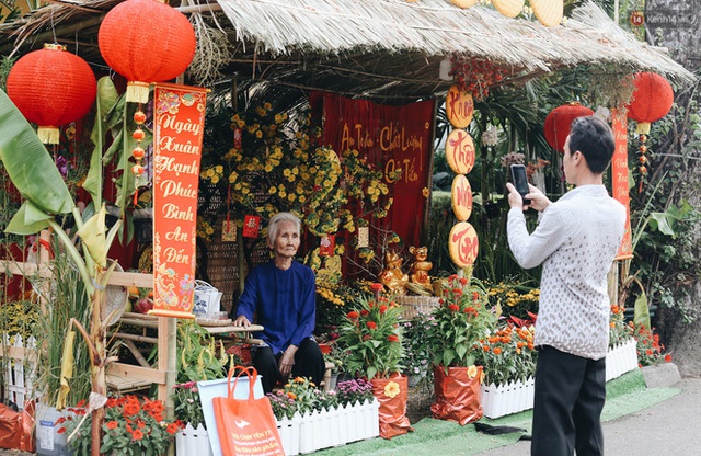 Khi các bác sĩ Sài Gòn chung tay thiết kế đường hoa xuân trong bệnh viện: Đem Tết đến thật gần cho người bệnh ở Chợ Rẫy - Ảnh 3.