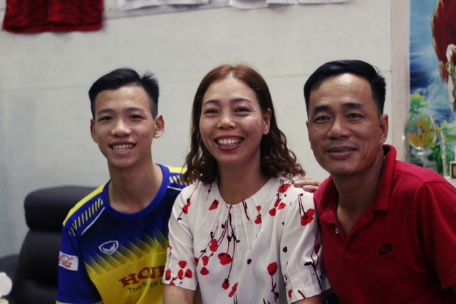  Bố mẹ Tiến Linh: Tết này không mong Linh về, cứ ở Thái Lan cùng tuyển Việt Nam vào trận chung kết U23 châu Á - Ảnh 23.