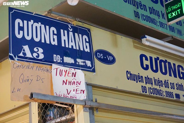 Đói hàng, vắng khách, tiểu thương chợ Đồng Xuân chỉ bán hàng nửa buổi - Ảnh 13.