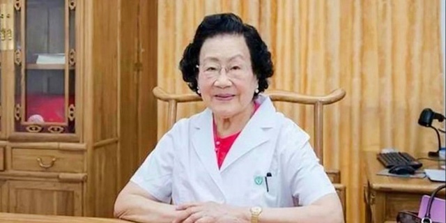 96 tuổi vẫn giữ được thần sắc cùng làn da mịn màng, hồng hào như thiếu nữ 18: Bác sĩ Trung Quốc tiết lộ bí quyết đến từ 3 món không ăn, 4 việc đừng làm - Ảnh 1. 96 tuổi vẫn giữ được thần sắc cùng làn da mịn màng, hồng hào như thiếu nữ 18: Bác sĩ Trung Quốc tiết lộ bí quyết đến từ 3 món không ăn, 4 việc đừng làm - Ảnh 1.