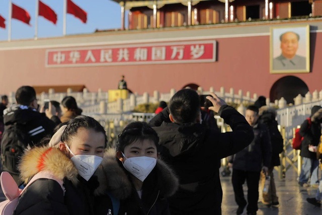 Trung Quốc: Ngồi tù vì tung tin giả về coronavirus lên mạng xã hội - Ảnh 1.