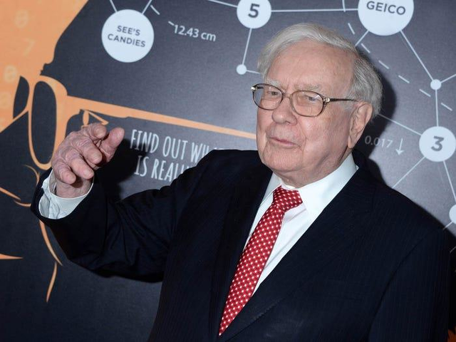 Bí mật ít biết về cuộc hôn nhân của tỷ phú Warren Buffett - Ảnh 1.