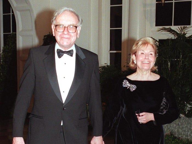 Bí mật ít biết về cuộc hôn nhân của tỷ phú Warren Buffett - Ảnh 3.