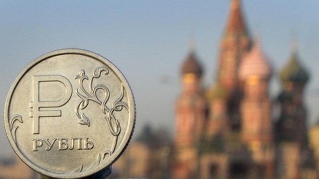 [ẢNH] Hứng chịu cú đấm kép, nền kinh tế Nga đối diện nguy cơ nghiêm trọng - Ảnh 2.