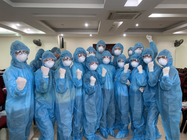  Đại học Y Hà Nội đưa gần 130 sinh viên tới các điểm nóng chống dịch Covid-19  - Ảnh 4.