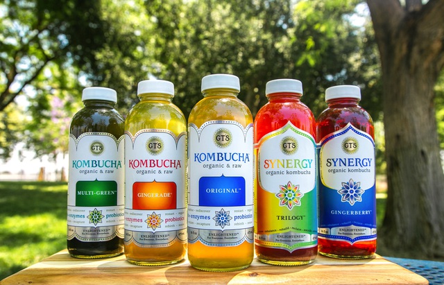 Bắt đầu từ chai kombucha ủ trong phòng ngủ, chàng thiếu niên 15 tuổi xây dựng lên đế chế gần 1 tỷ USD - Ảnh 4.