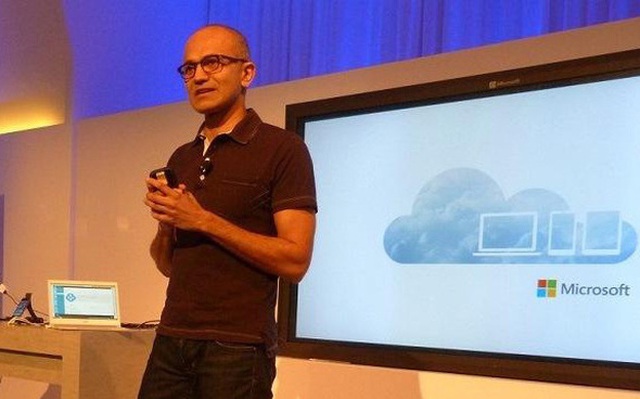 Apple 1,3 nghìn tỷ, Microsoft 1,23 nghìn tỷ và cuộc đua kỳ lạ của 2 vị CEO đại tài bậc nhất thế giới Apple 1,3 nghìn tỷ, Microsoft 1,23 nghìn tỷ và cuộc đua kỳ lạ của 2 vị CEO đại tài bậc nhất thế giới