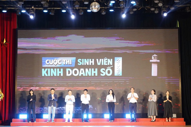 Tăng trưởng 27%, thị trường TMĐT Việt Nam 32 tỷ USD tìm kiếm nhân sự có tư duy bền vững qua cuộc thi sinh viên- Ảnh 2.