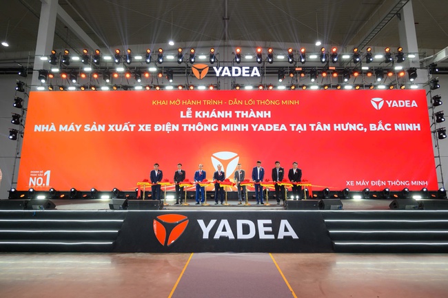 Cuộc đua ‘xe ôm điện’: Liên minh Grab-Yadea gia nhập thị trường, lập thế đối trọng với hãng nội địa - Ảnh 1.