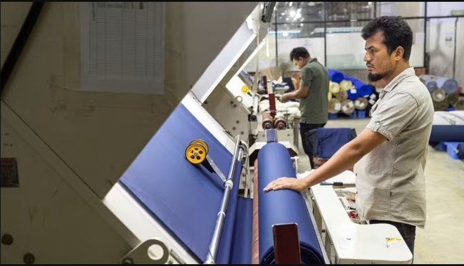 4 triệu lao động ngành may mặc của một nền kinh tế nổi tiếng gia công dệt may đối mặt nguy cơ thất nghiệp - Ảnh 5.