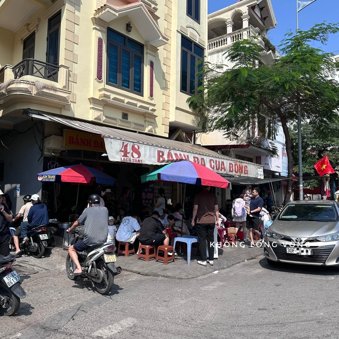 Hiện tượng "lạ" ở Hải Phòng sáng 30/4: Ra đường gặp toàn người Hà Nội, dân địa phương vừa buồn ngủ vừa buồn cười! - Ảnh 3.