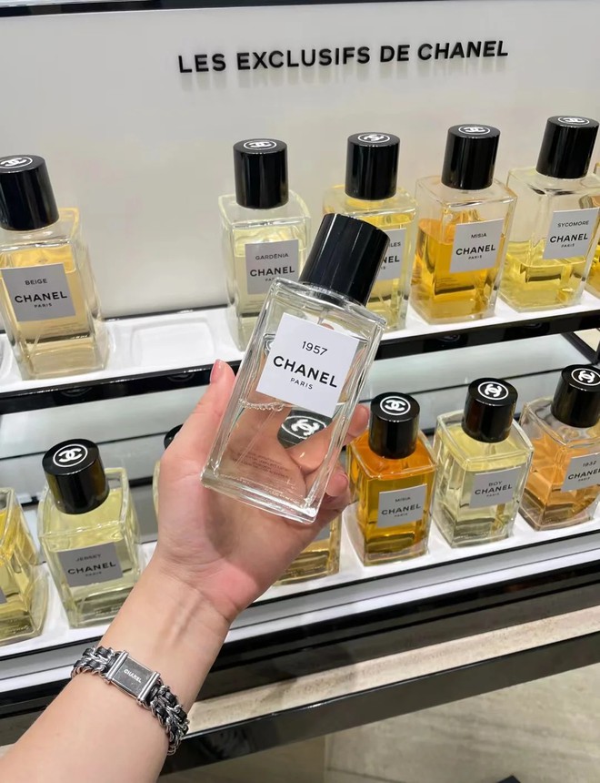 Cõi mạng rần rần truy lùng chai "nước hoa chiêu tài" mang tên 1957: Chanel không tốn một đồng quảng cáo, doanh số vẫn tăng 8% - Ảnh 3.