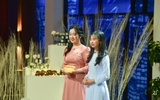 Shark Liên và Shark Hùng Anh thần tốc giải ngân vé vàng cho startup nến thơm của 2 nữ sinh GenZ