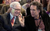 Người con trai 'bất tài' của Warren Buffett: Đốt sạch 200 triệu USD thừa kế năm 19 tuổi, phải vay tiền cha nhưng bị từ chối