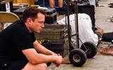 Khi bạn nghĩ đến việc bỏ cuộc, hãy nhớ đến bức ảnh này của Elon Musk năm 2006
