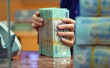 Ngân hàng Nhà nước muốn hạ lãi suất, vì sao vẫn có nơi huy động tới 10%/năm?