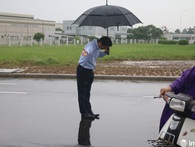 Bí mật thị trường ít người Việt biết đằng sau cái cúi đầu chào trong mưa và bán xăng chính xác đến 0,01 lít của người Nhật Bí mật thị trường ít người Việt biết đằng sau cái cúi đầu chào trong mưa và bán xăng chính xác đến 0,01 lít của người Nhật