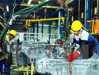 Loay hoay khâu lắp ráp, ôtô nội khó lòng cạnh tranh với xe ngoại Loay hoay khâu lắp ráp, ôtô nội khó lòng cạnh tranh với xe ngoại