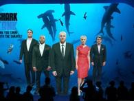 Shark Tank - Từ chương trình truyền hình tưởng 'không ai xem' đến đế chế 100 triệu USD, tạo ra 10.000 việc làm, nơi tái hiện 'Giấc mơ Mỹ' mỗi tối thứ 6 Shark Tank - Từ chương trình truyền hình tưởng 'không ai xem' đến đế chế 100 triệu USD, tạo ra 10.000 việc làm, nơi tái hiện 'Giấc mơ Mỹ' mỗi tối thứ 6
