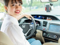 Hiệp hội Taxi Hà Nội kiến nghị dán tem lên xe Uber, Grab Hiệp hội Taxi Hà Nội kiến nghị dán tem lên xe Uber, Grab
