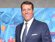 Tỷ phú Tony Robbins: "Thành công chỉ cần 20% kĩ năng mà thôi" Tỷ phú Tony Robbins: "Thành công chỉ cần 20% kĩ năng mà thôi"