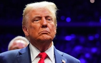 ÔNG DONALD TRUMP TRỞ LẠI NHÀ TRẮNG