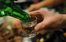 Cảnh báo ngộ độc rượu gia tăng cuối năm