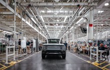Tham vọng không tưởng của hãng xe điện Rivian: Mỗi quý chỉ sản xuất được 2.500 xe nhưng CEO mạnh miệng tuyên bố một ngày sẽ bán được 10 triệu xe/năm như Toyota