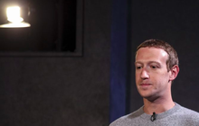 Đế chế bất ổn của Mark Zuckerberg: Không thể kiếm được tiền từ thứ gì khác ngoài quảng cáo, sắp phải bán WhatsApp dù từng mua với giá 'cắt cổ' 19 tỷ USD