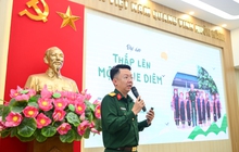 Trung tá quân đội 17 năm bền bỉ "thắp lên một que diêm", con hỏi một câu, lời đáp khiến ai cũng xúc động