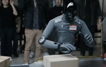 Cả triệu người thức đêm xem robot đi làm, điều gì đang xảy ra ở Thung lũng Silicon?