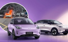 (Clip): Xe điện Geely bốc cháy, nổ như pháo hoa tại Trung Quốc