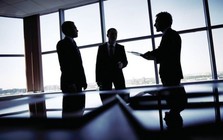 Hai chiếc ghế, một quyền lực: Sự trở lại của mô hình “đồng CEO” trong kỷ nguyên lãnh đạo phức hợp