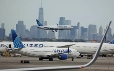 Hàng không Mỹ đang lao đao